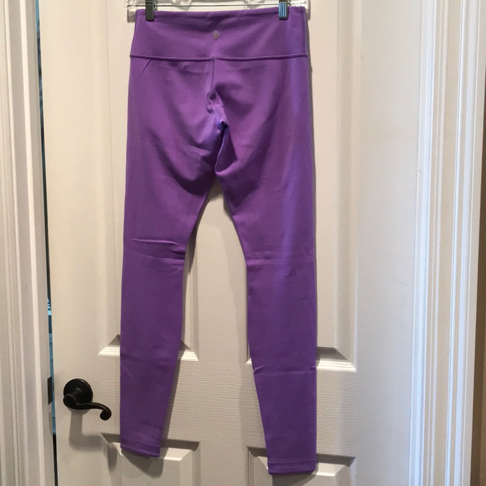 Lululemon reversible leggings!
